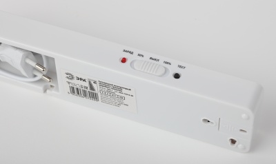 Светильник светодиодный аварийный непостоянный DBA-103-0-20 60LED 5ч IP20 (40/1600)